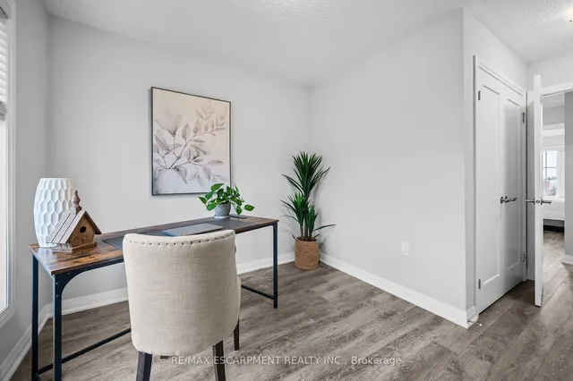 Additional image 34 of 271 Dalgleish Tr