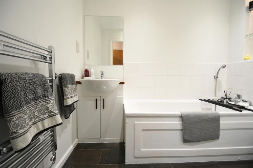 Additional image 7 of Talehangers Close, Bexleyheath