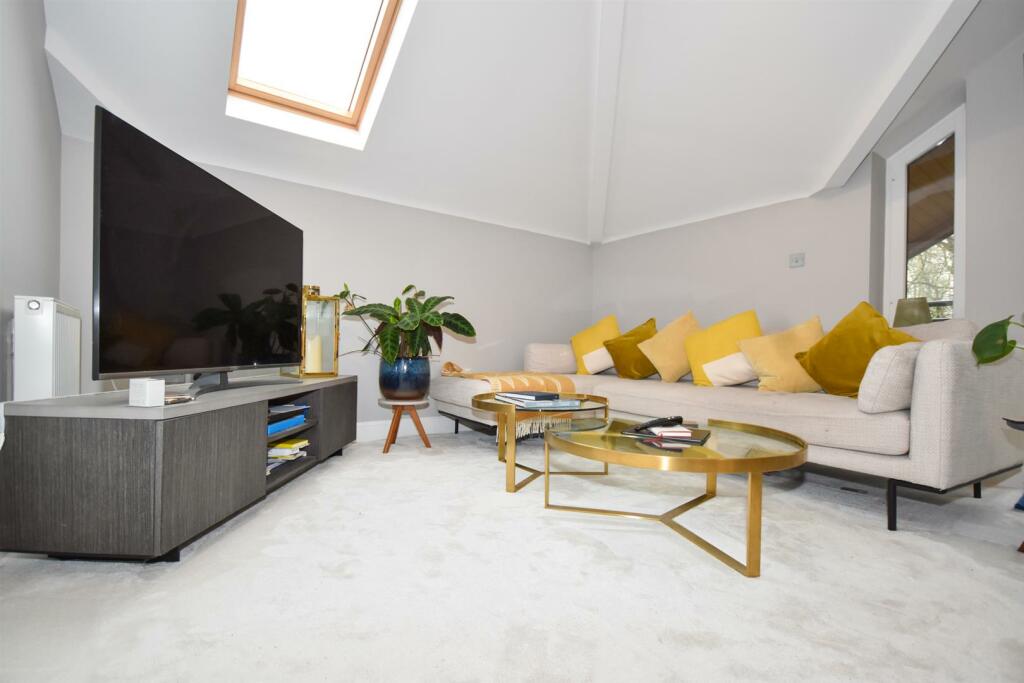 Additional image 3 of Wilhelmina Close, Leamington Spa