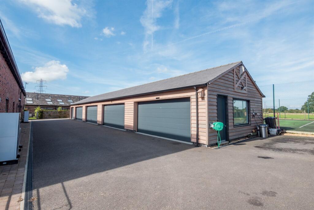 Additional image 58 of Drakelow Gorse Farm, Yatehouse Lane, Byley