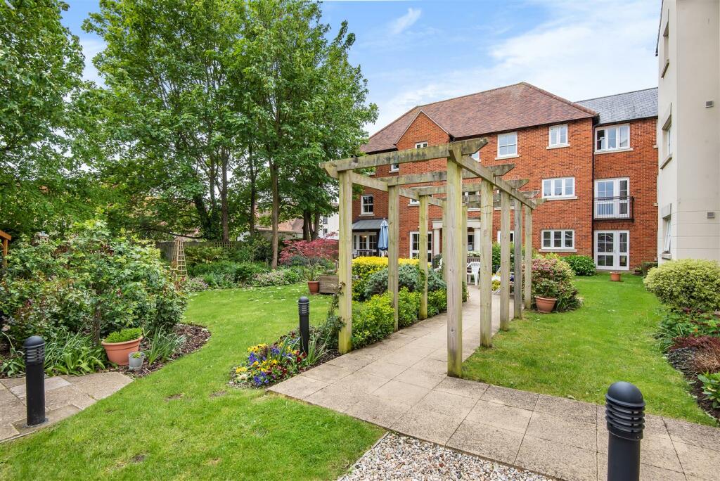 Additional image 10 of Abbots Lodge, Canterbury
