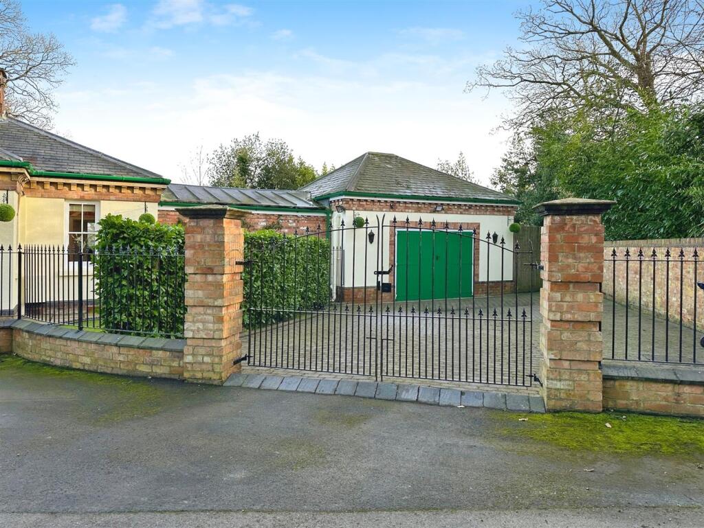 Additional image 38 of Westhill Road, Blackdown, Leamington Spa