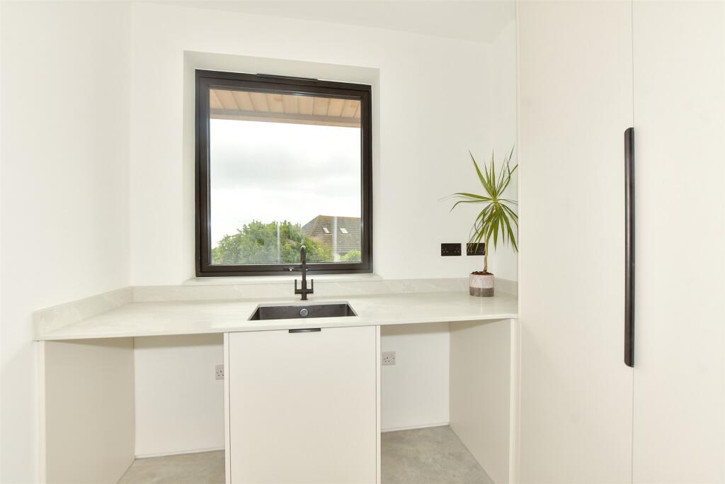 Additional image 5 of Sevue, Naildown Road, Hythe, Kent