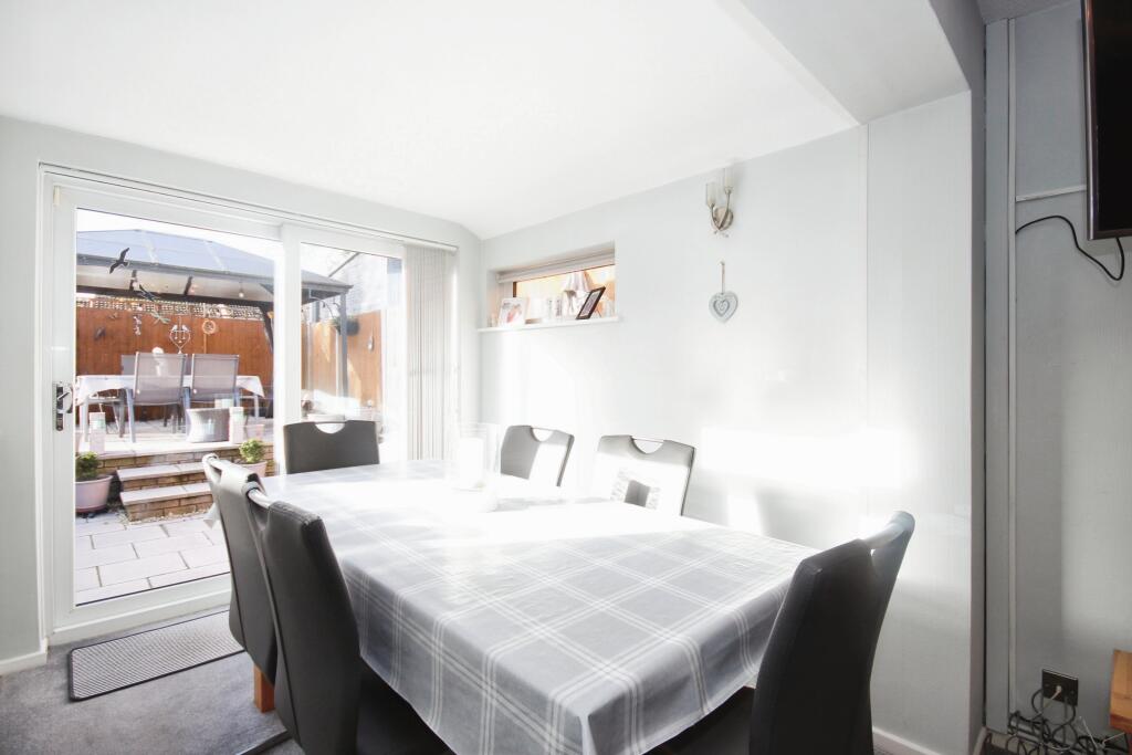 Additional image 4 of Barnack Drive, Warwick, Warwickshire, CV34