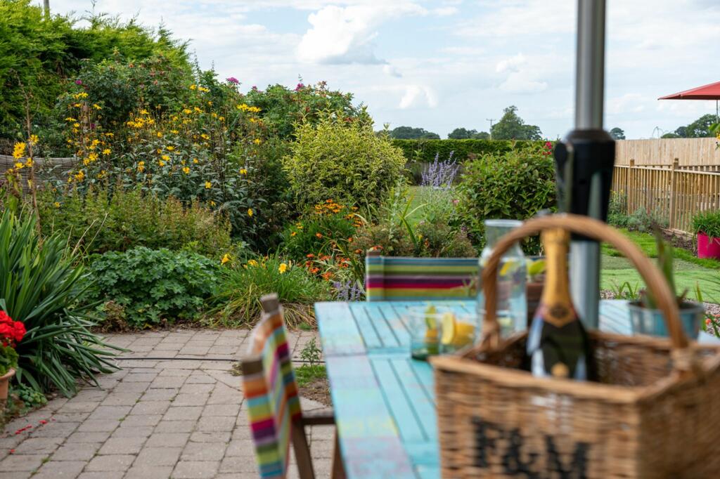 Additional image 6 of Stunning views of Beeston Castle with a detached annexe
