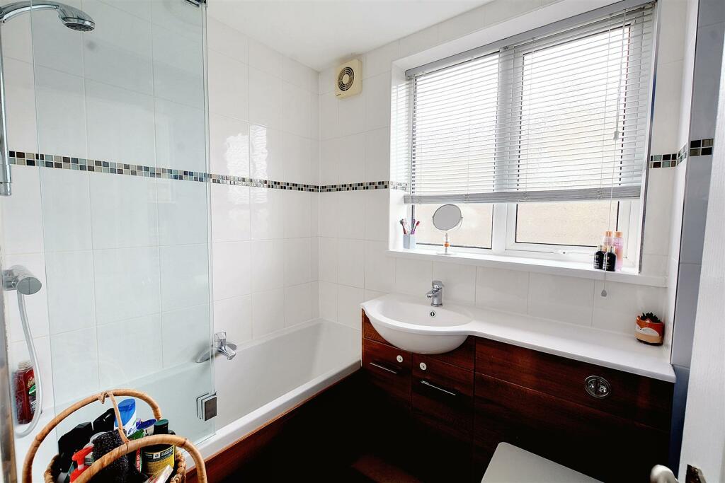 Additional image 20 of Meadow Close, Breaston