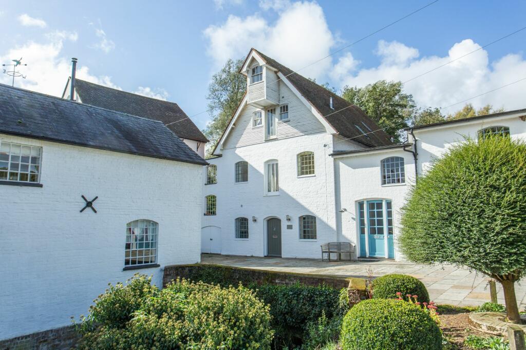 Primary image of Ashford Road, Chartham, CT4