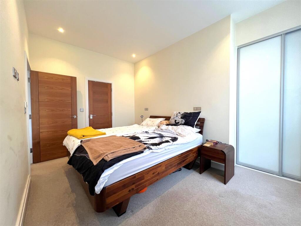 Additional image 12 of Clarendon Avenue, Leamington Spa