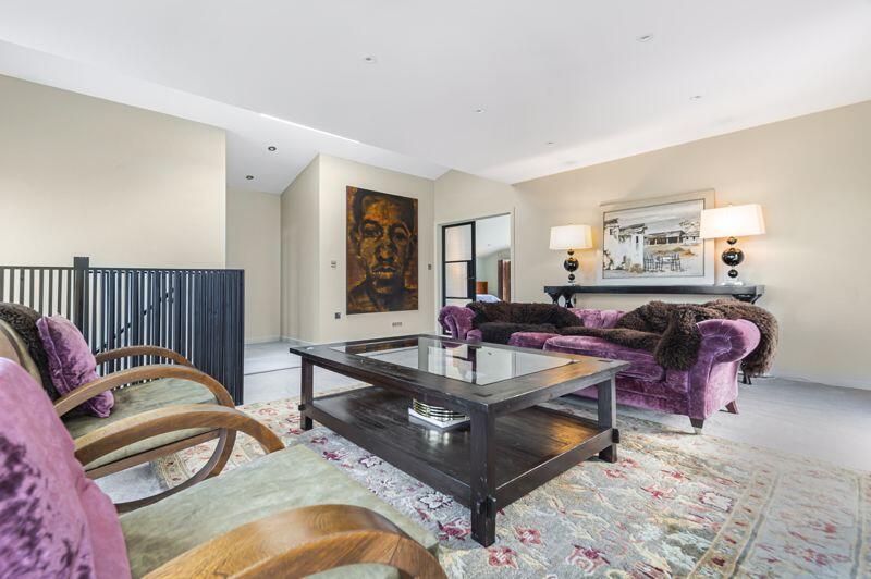 Additional image 13 of Hill Crescent, Bexley