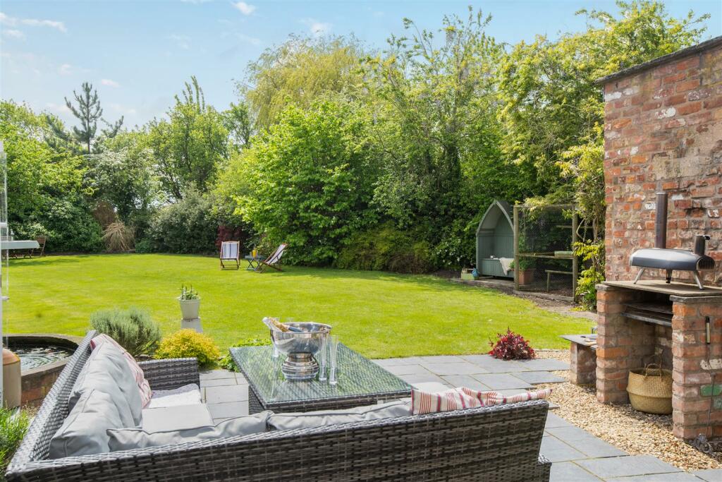 Additional image 34 of A spectacular opportunity to own a Georgian Grade II listed detached property in the heart of the village