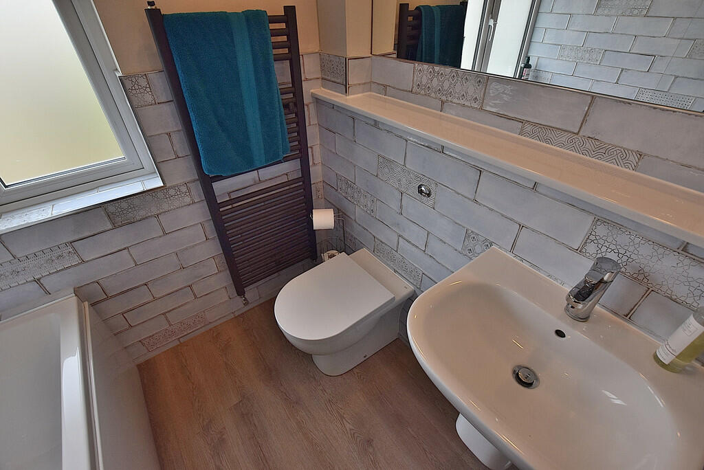 Additional image 10 of Ronaldshay Drive, Richmond