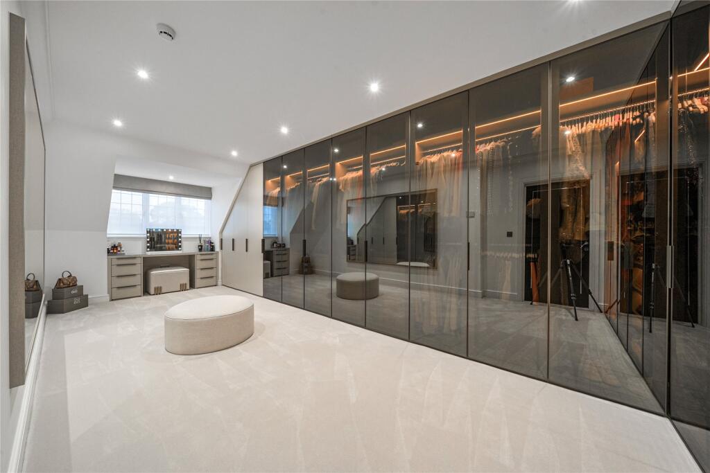 Additional image 24 of Meadow Way, Farnborough Park