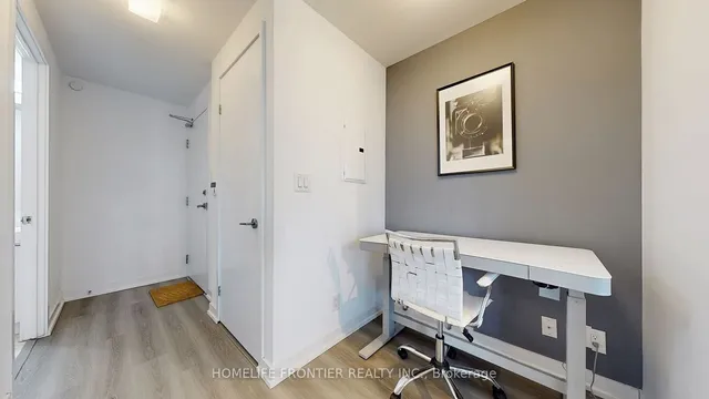 Additional image 6 of 12 York St Unit 411