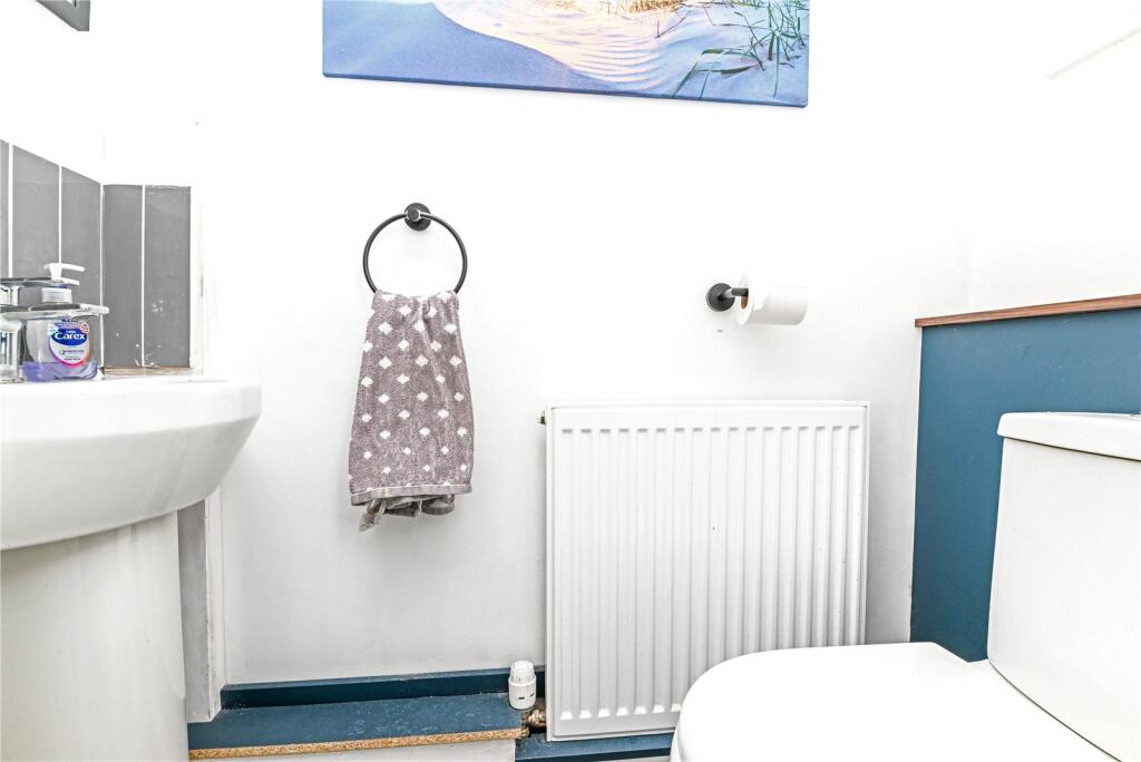 Additional image 4 of Davis Field, New Milton, Hampshire, BH25