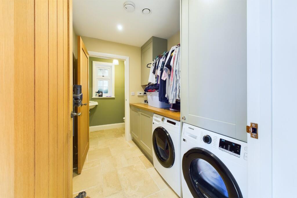 Additional image 21 of Viewside Close, Corfe Mullen, Wimborne, Dorset, BH21