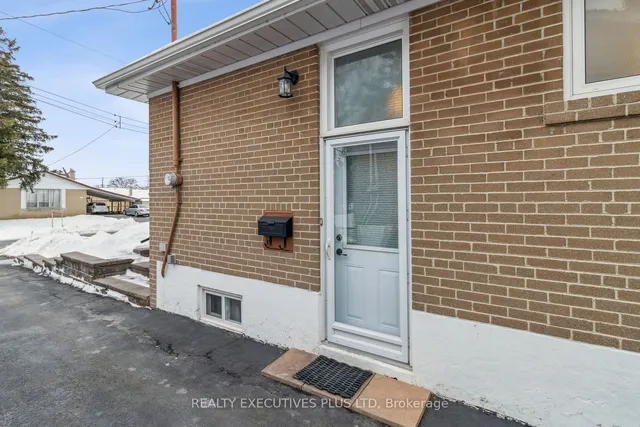 Additional image 27 of 31 Guiness Ave