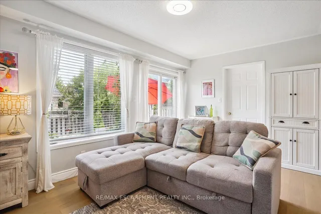 Additional image 15 of 2403 Emerson Dr