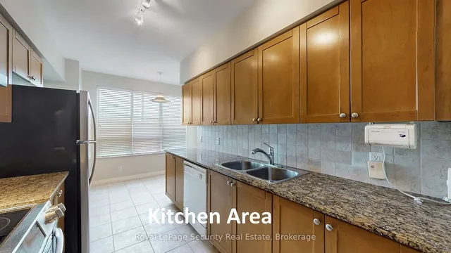 Additional image 12 of 38 Fontenay Crt Unit #204