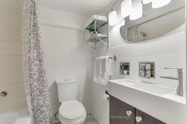 Additional image 39 of 303 Crawford St