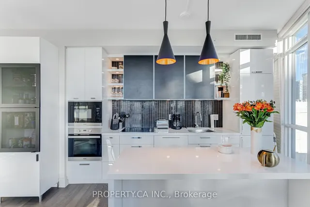 Additional image 7 of 32 Davenport Rd Unit 1708