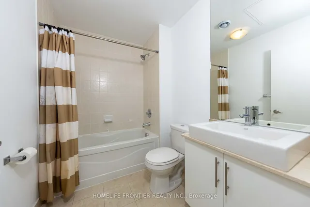 Additional image 4 of 65 Bremner Blvd Unit 2111