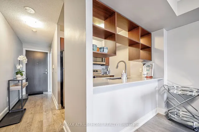 Additional image 10 of 135 Village Green Sq Unit 3422