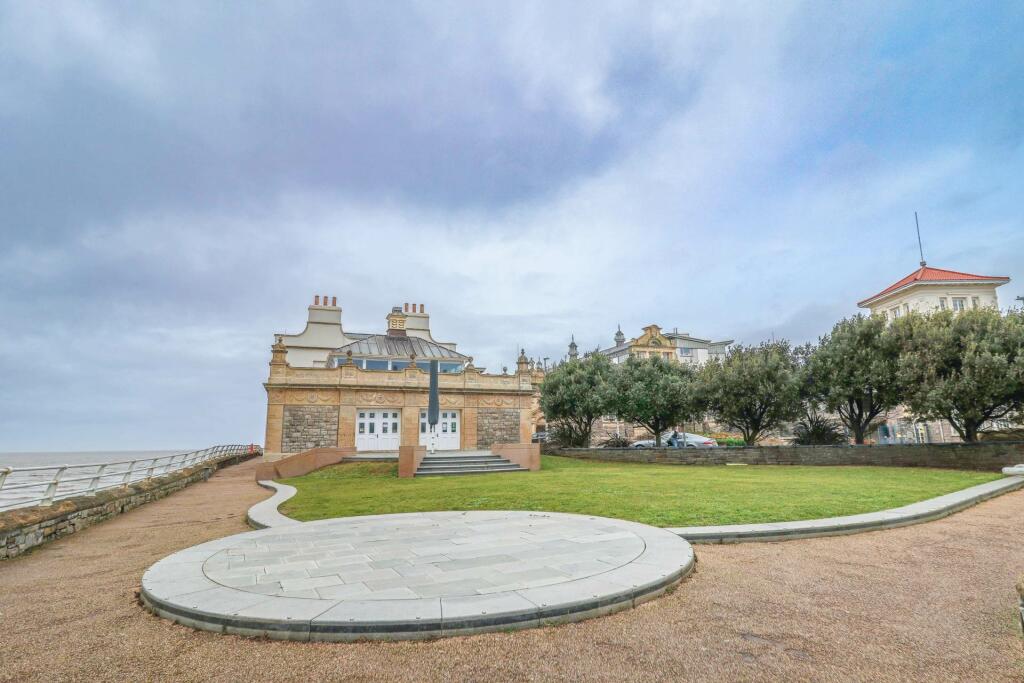 Additional image 19 of Doctor Foxs, Knightstone Island
