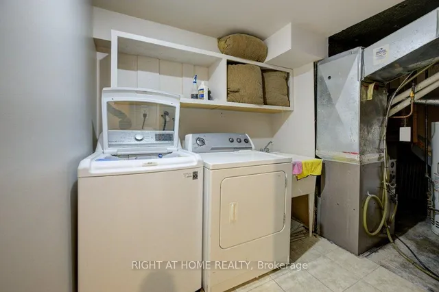 Additional image 33 of 144 Mooregate Cres