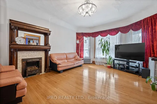 Additional image 8 of 15 Macdonell Ave