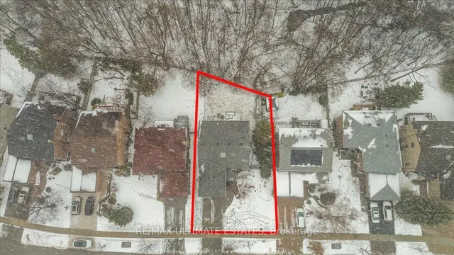 Additional image 39 of 474 Hidden Tr