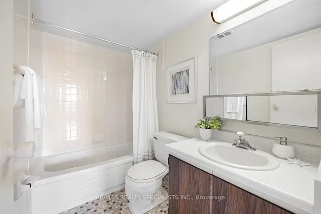 Additional image 17 of 61 Richview Rd Unit 602