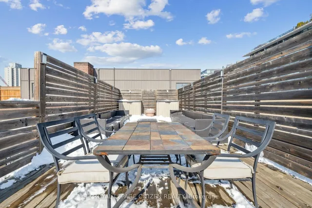 Additional image 39 of 326 Carlaw Ave Unit 201