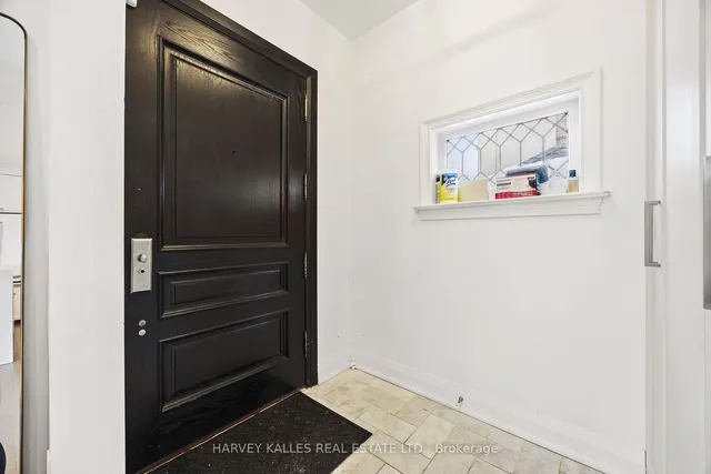 Additional image 33 of 39 Carmichael Ave