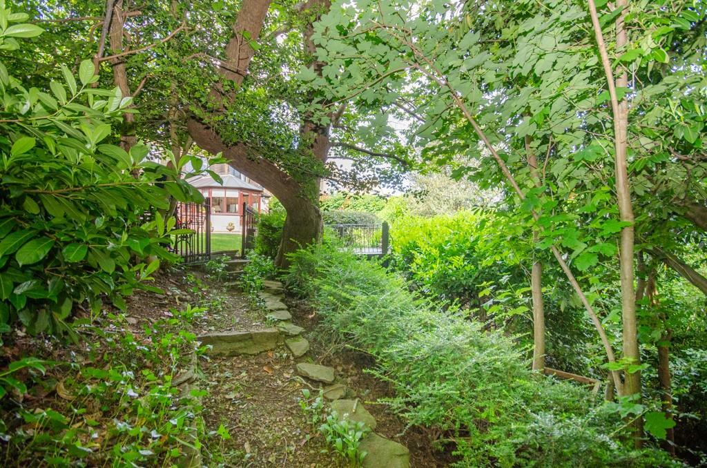 Additional image 16 of Grove Bank, Frenchay, Bristol, BS16 1NY