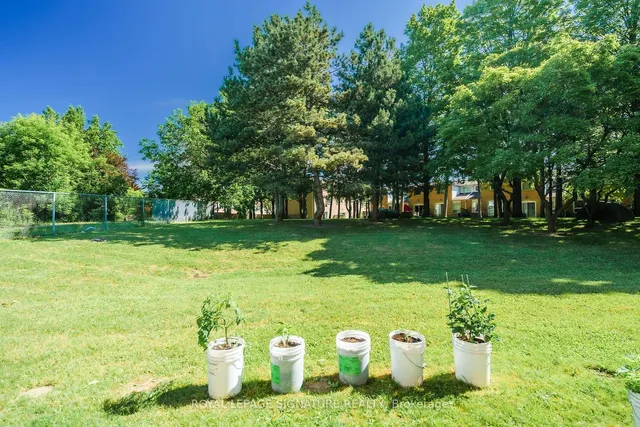 Additional image 39 of 200 Murison Blvd Unit 2