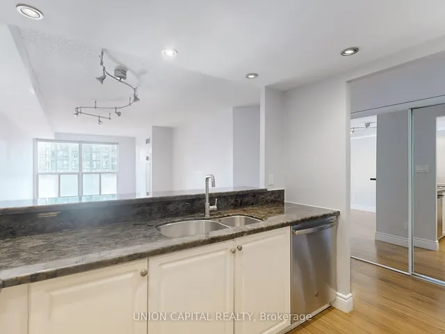 Additional image 20 of 28 Hollywood Ave Unit 1008