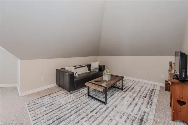 Additional image 33 of 33 Roland St