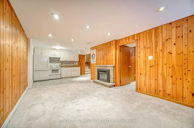 Additional image 30 of 52 Alamosa Dr