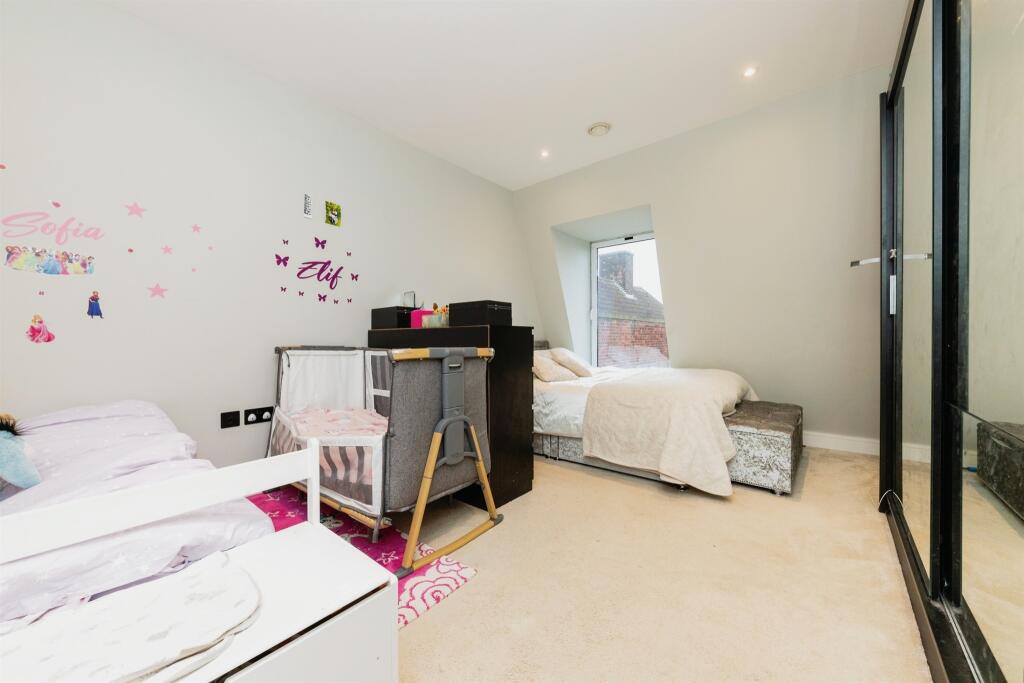 Additional image 14 of Parkway, Welwyn Garden City