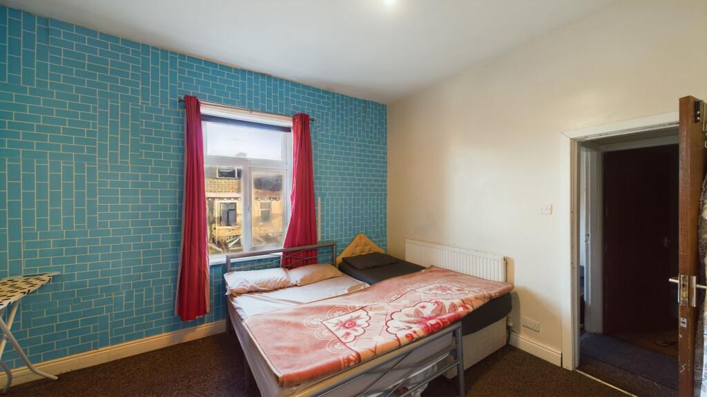 Additional image 6 of Derby Street, Bradford, BD7