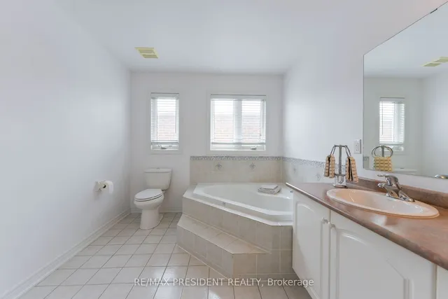 Additional image 36 of 50 Gallucci Cres