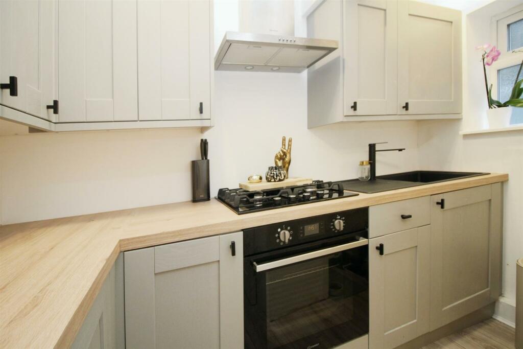 Additional image 6 of Green Place, Bradford, BD2 3AB