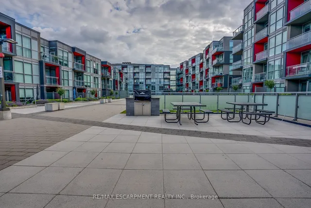 Additional image 40 of 5230 DUNDAS St Unit 527