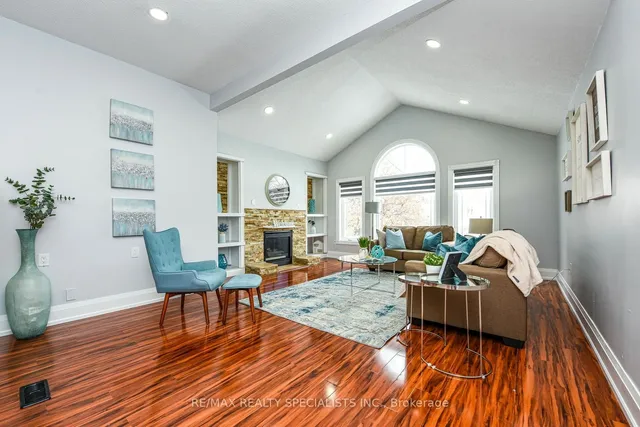 Additional image 17 of 92 Softneedle Ave