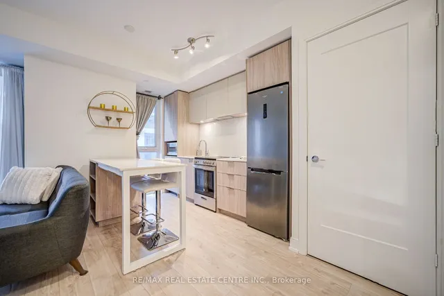 Additional image 12 of 70 Annie Craig Dr Unit 703