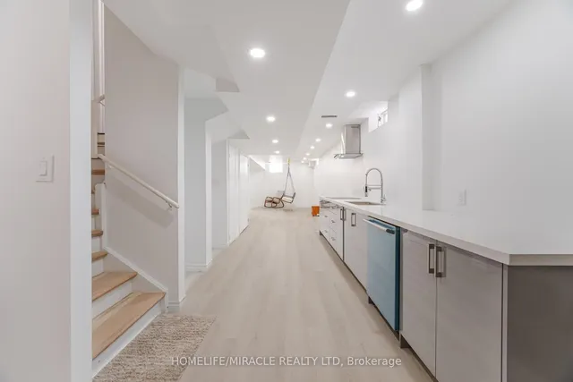 Additional image 39 of 90 Folgate Cres