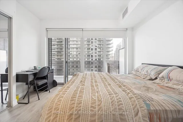 Additional image 19 of 70 Annie Craig Dr Unit 1407