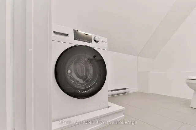 Additional image 30 of 45 Brock Ave