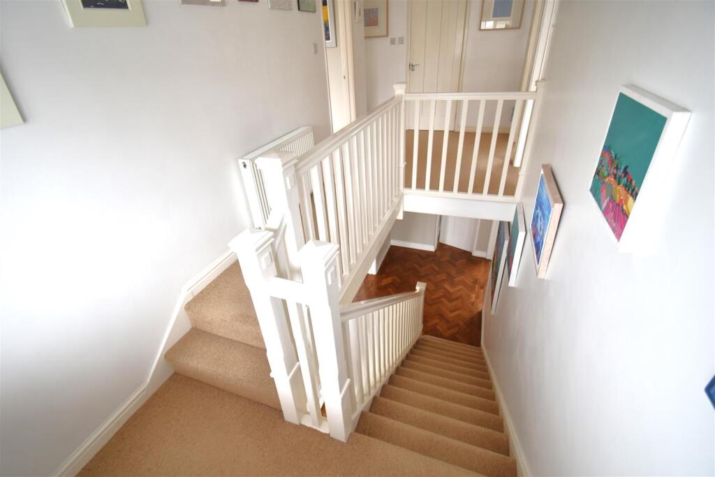 Additional image 14 of Attractive Detached Home In Popular Stoke Bishop Location
