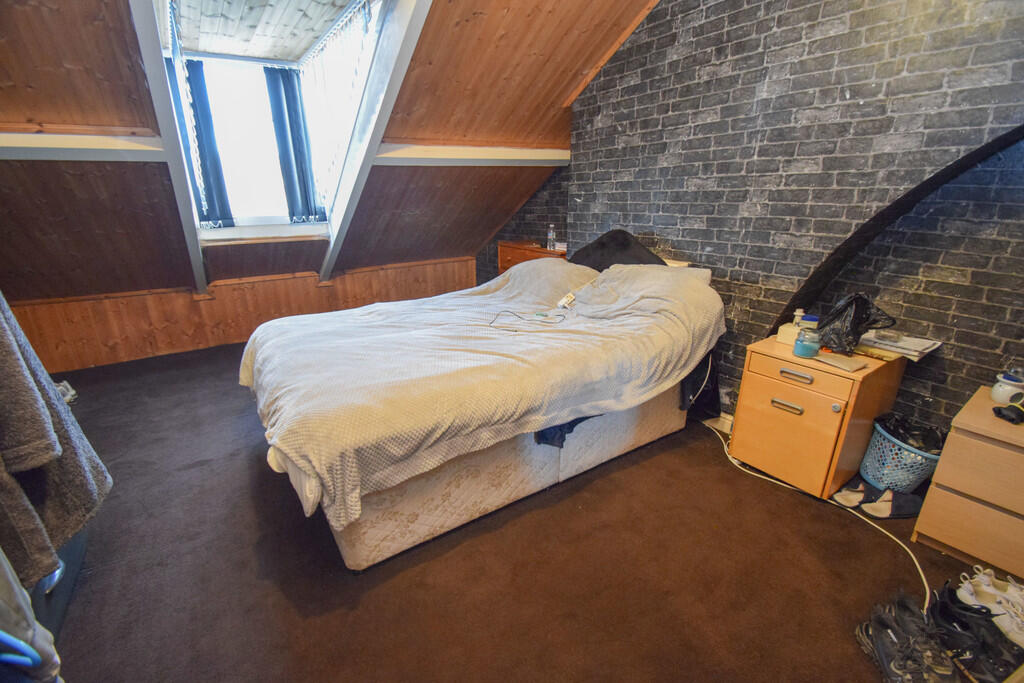 Additional image 8 of Wellington Crescent, Shipley